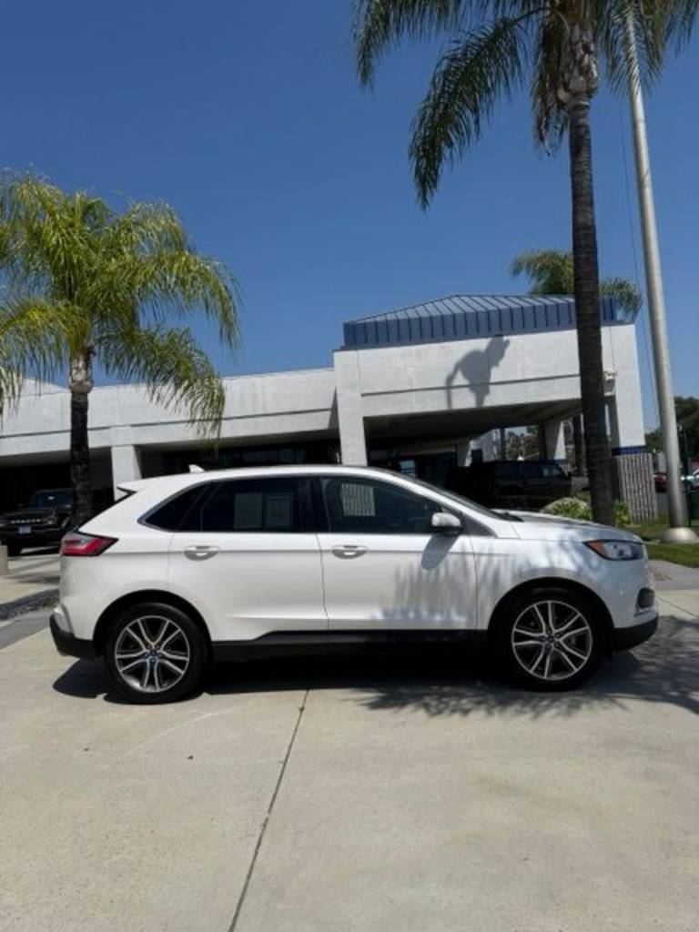 2019 Ford Edge Titanium