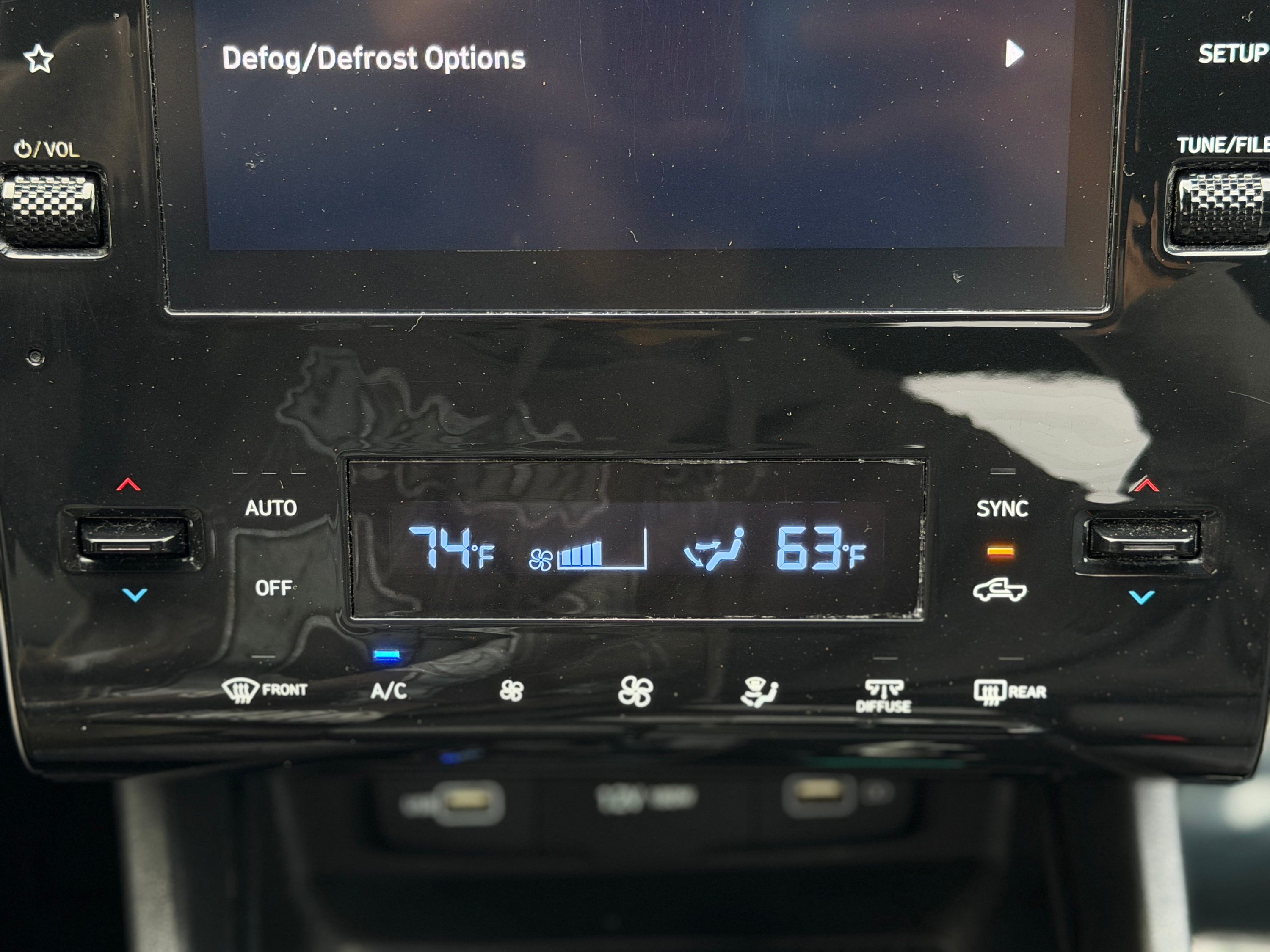 2024 Hyundai Santa Cruz SEL - Photo 38