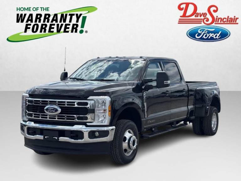 2026 Ford Super Duty F-350 DRW XLT 4WD Crew Cab 8' Box