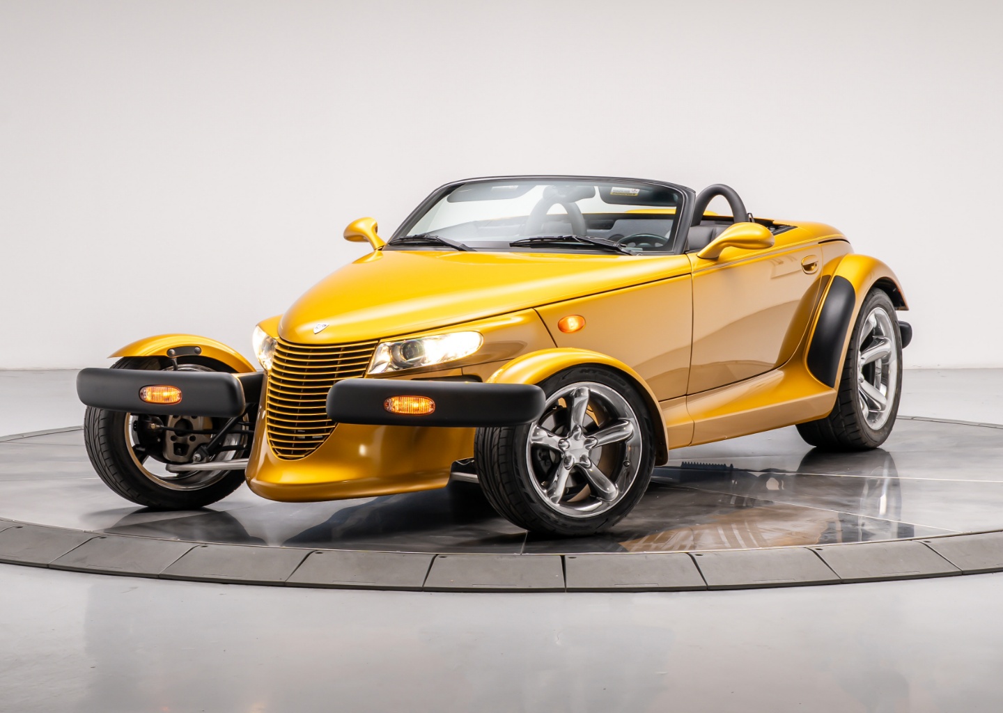 2002 Chrysler Prowler -'s photo