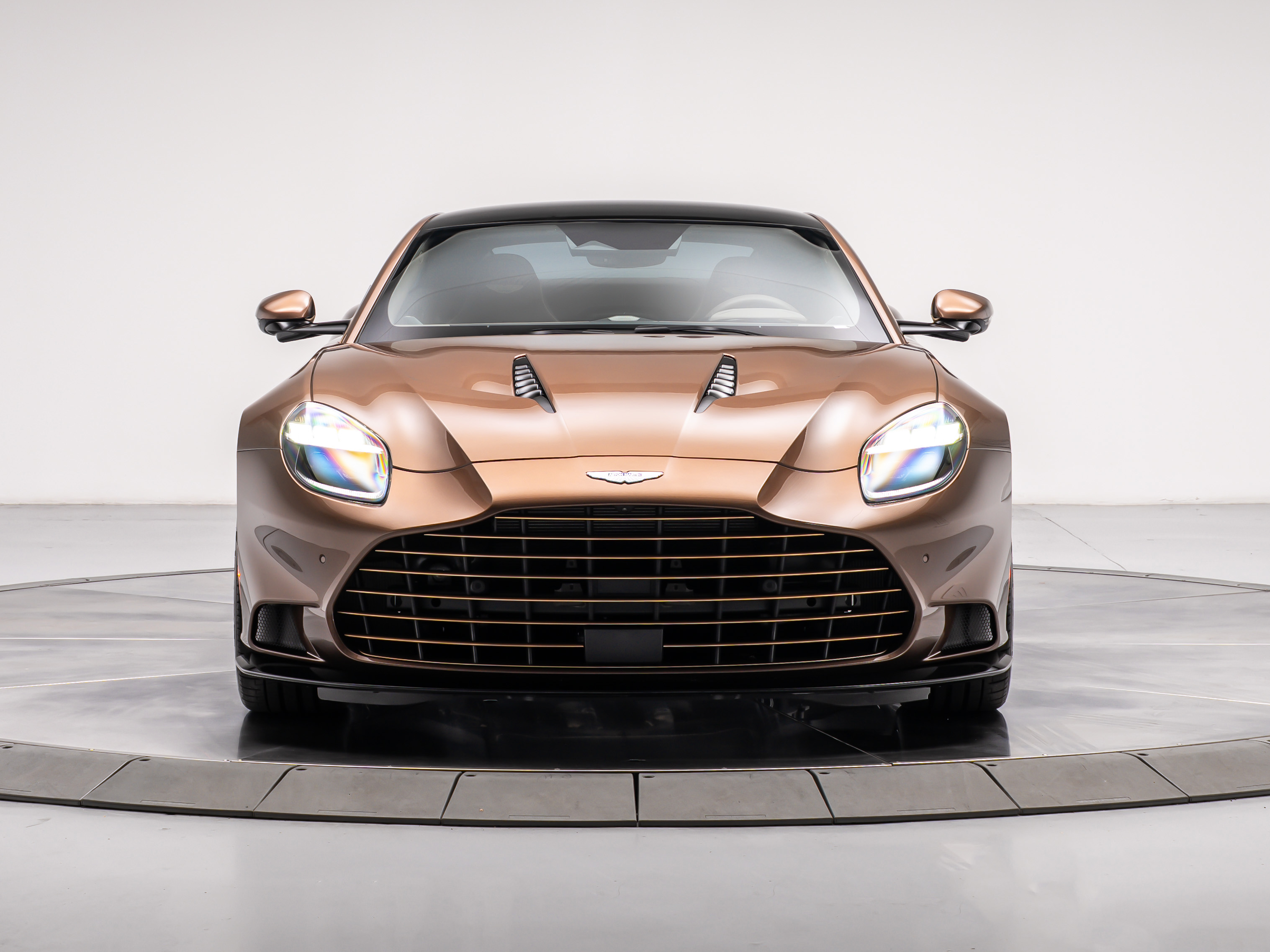 2026 Aston Martin Vanquish Base - Photo 6