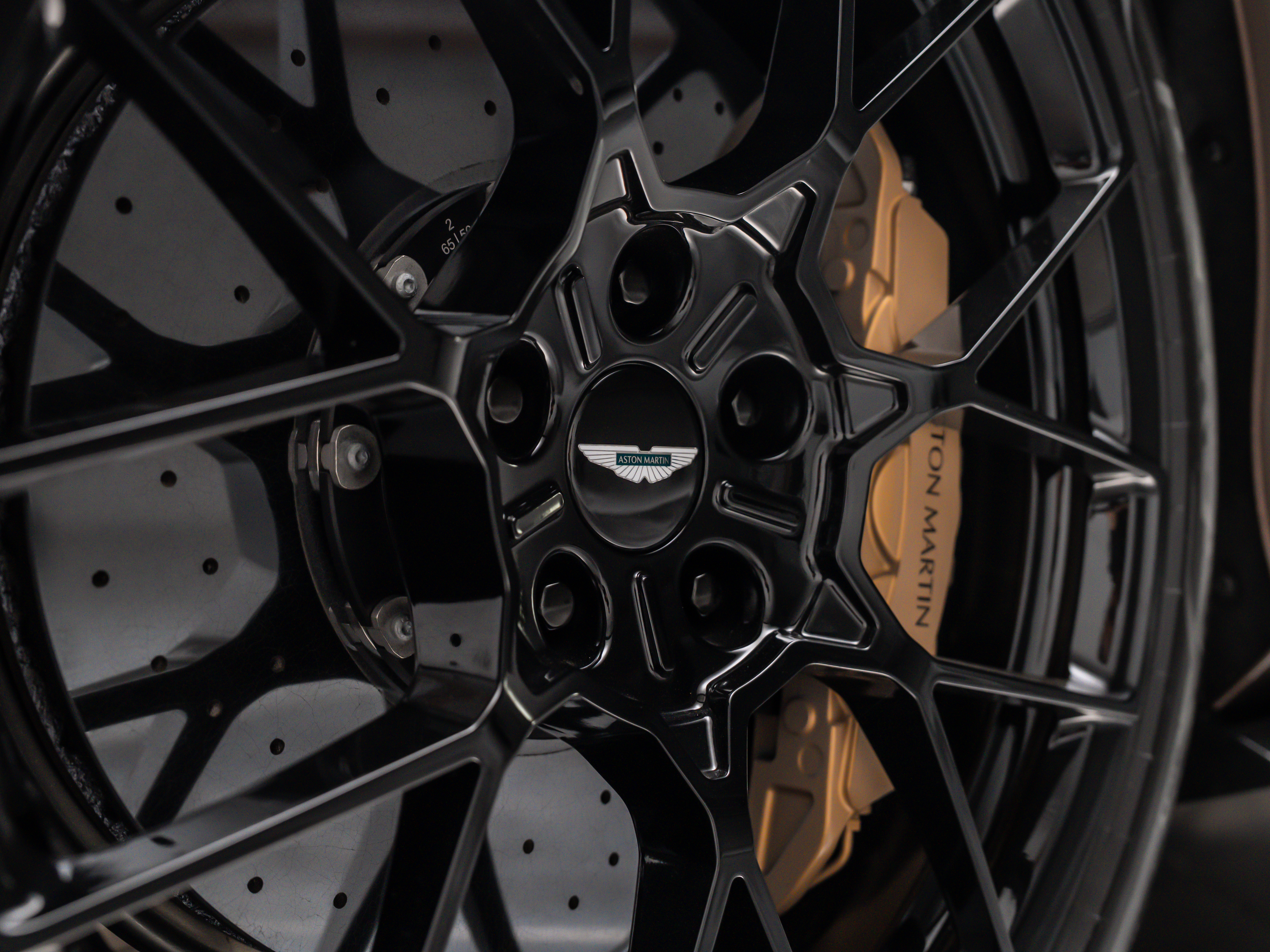 2026 Aston Martin Vanquish Base - Photo 9