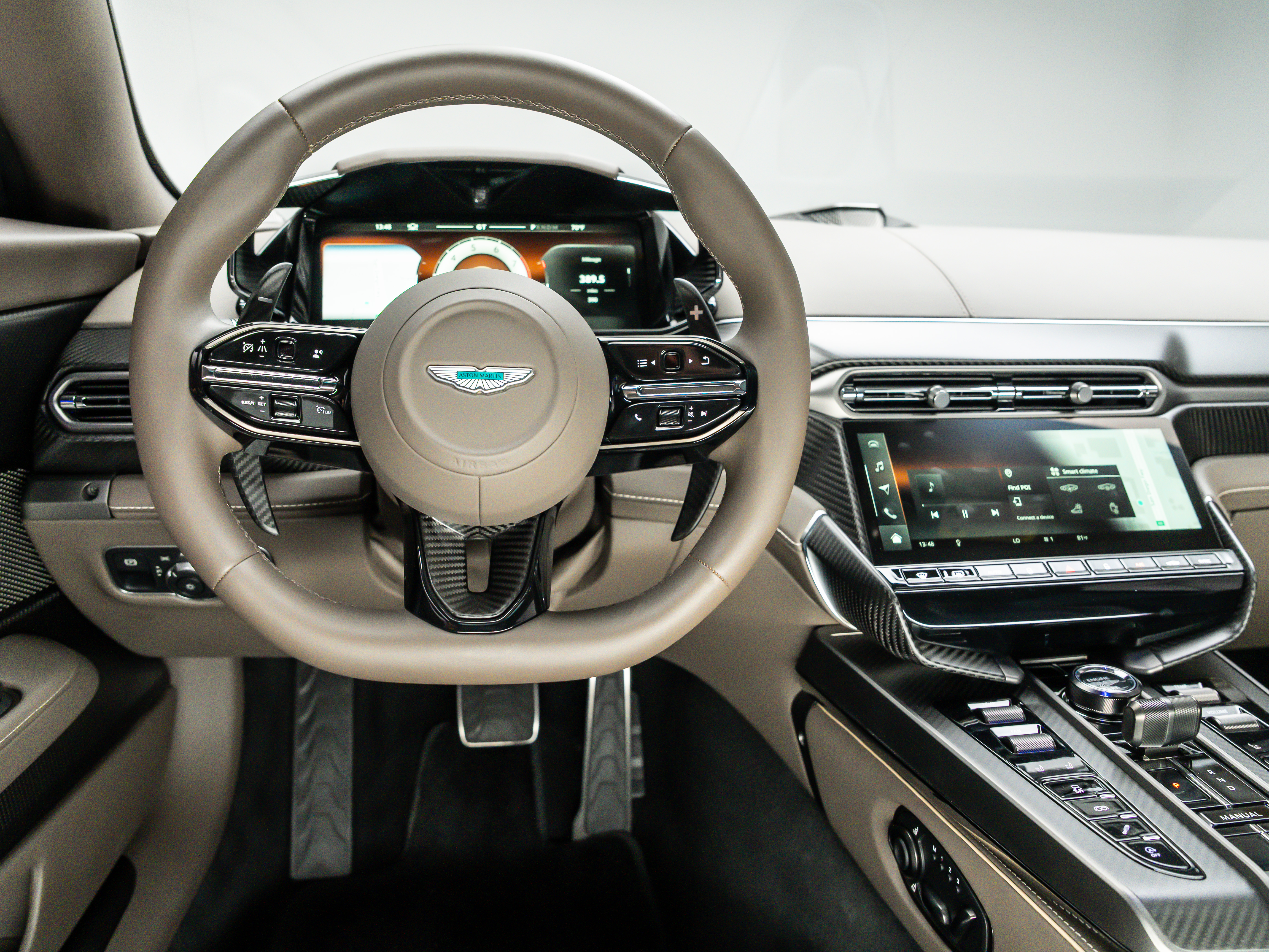 2026 Aston Martin Vanquish Base - Photo 11