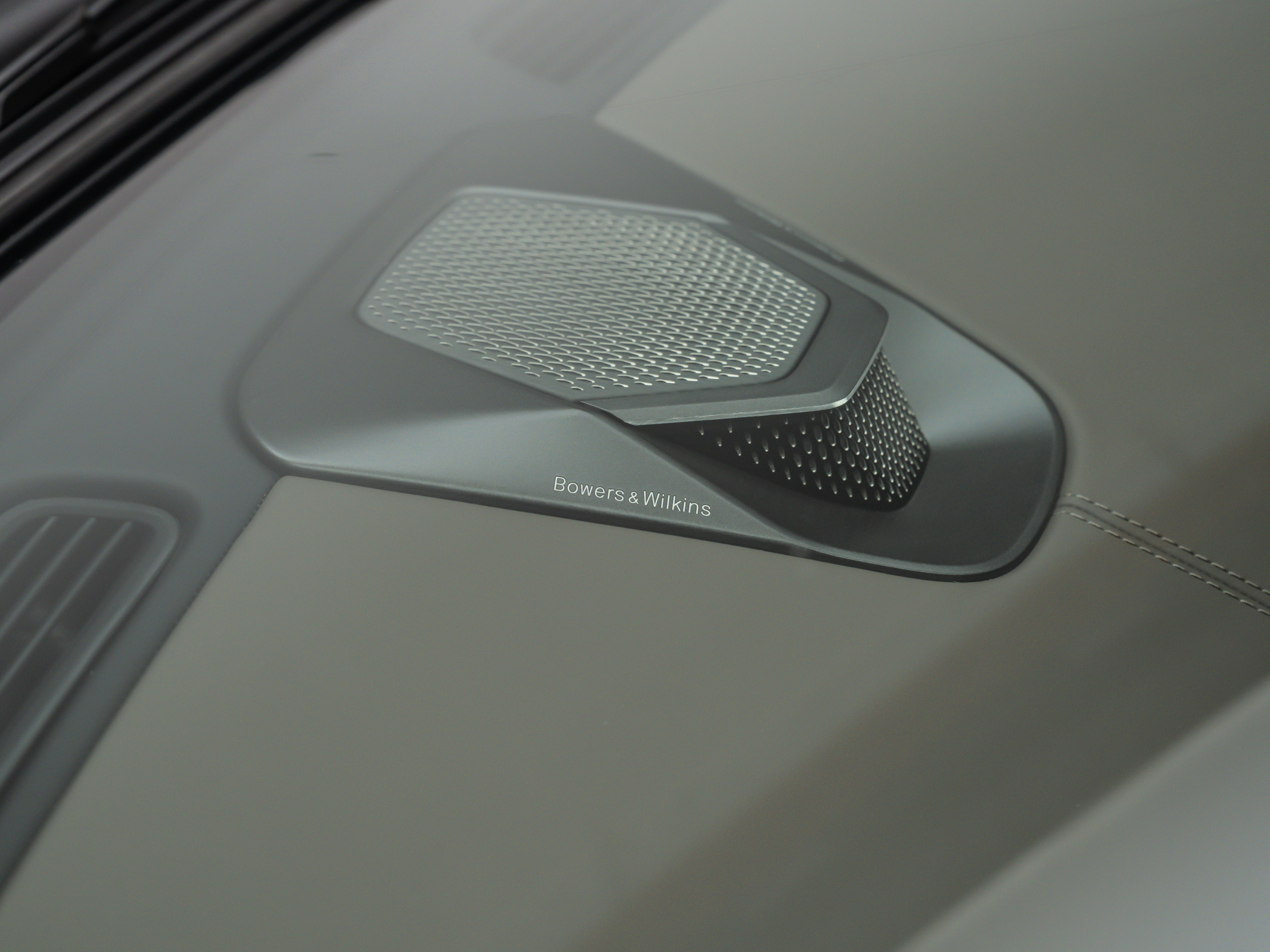 2026 Aston Martin Vanquish Base - Photo 33