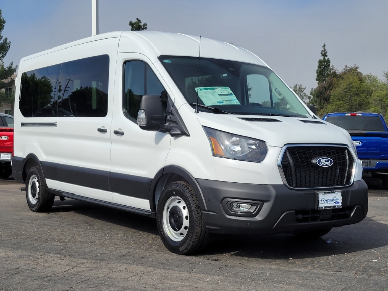 2026 Ford Transit Passenger Wagon XL