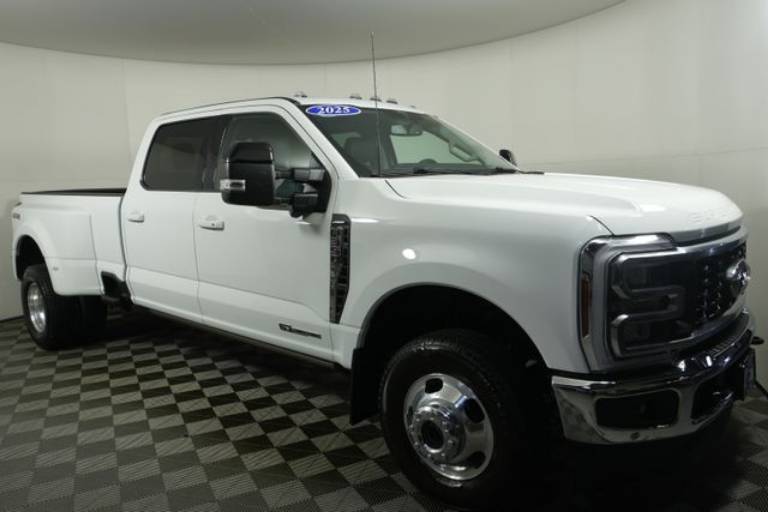 2025 Ford Super Duty F-350 DRW LARIAT