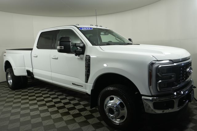 Certified 2025 Ford F-350 Super Duty Lariat with VIN 1FT8W3DT4SED28681 for sale in Kansas City