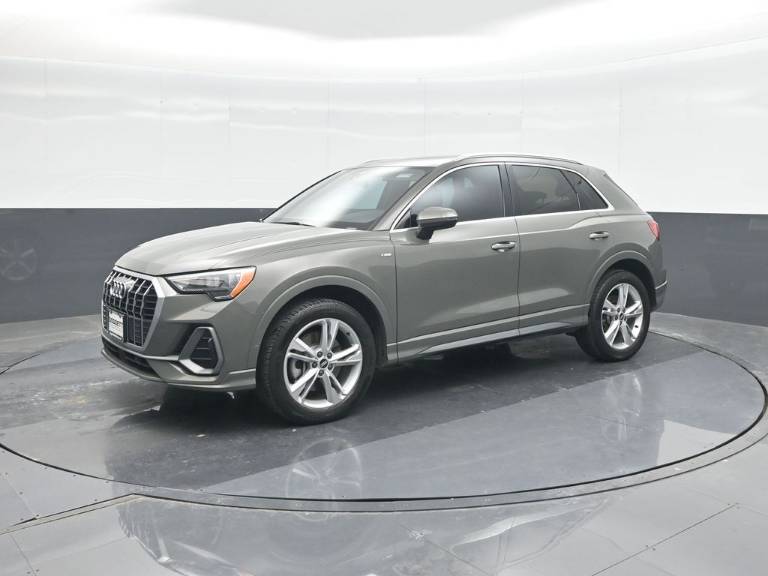 2021 Audi Q3 S line Premium