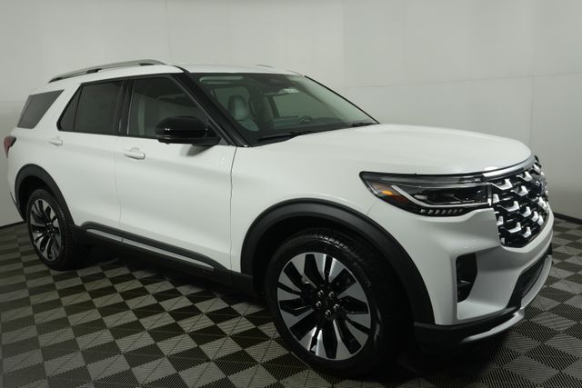 2026 Ford Explorer Platinum 4WD's photo