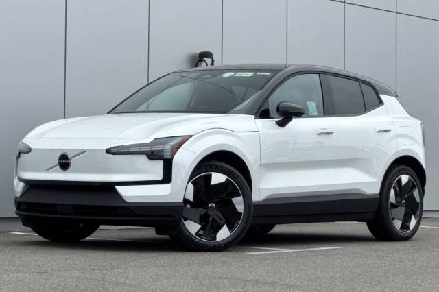 2026 Volvo EX30 Twin Motor Performance Plus
