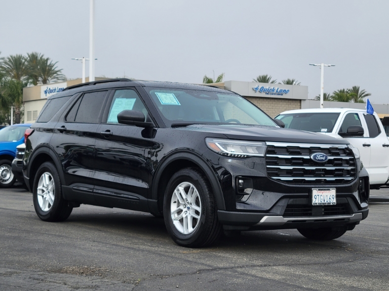 2026 Ford Explorer Active w/100A Pkg