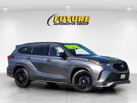 2023 Toyota Highlander XSE