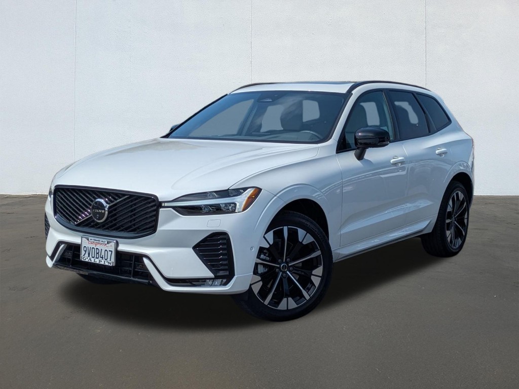 2026 Volvo XC60 B5 Plus