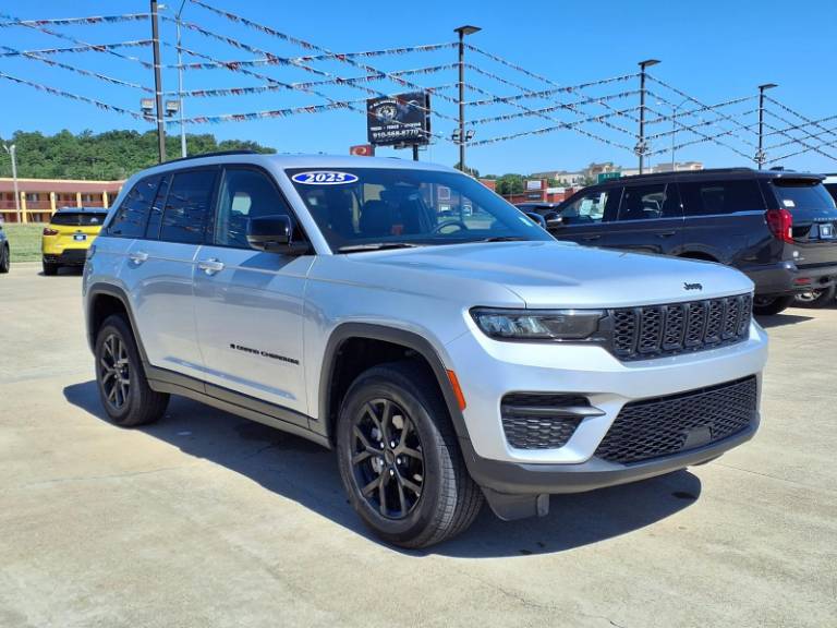 2025 Jeep Grand Cherokee Altitude
