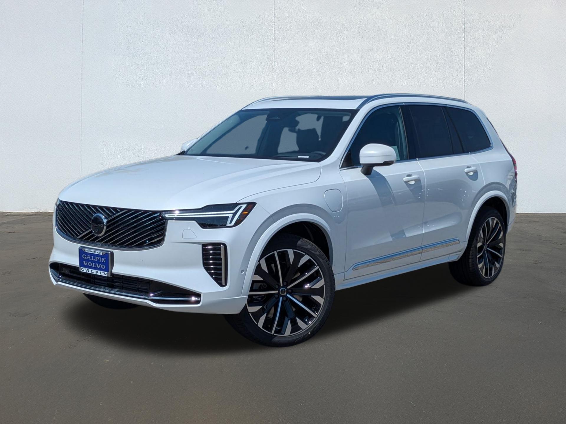 New 2026 Volvo XC90 Recharge Plug-In Hybrid Ultra, T8 AWD, Electric/Gasoline, Bright, 7 Seats