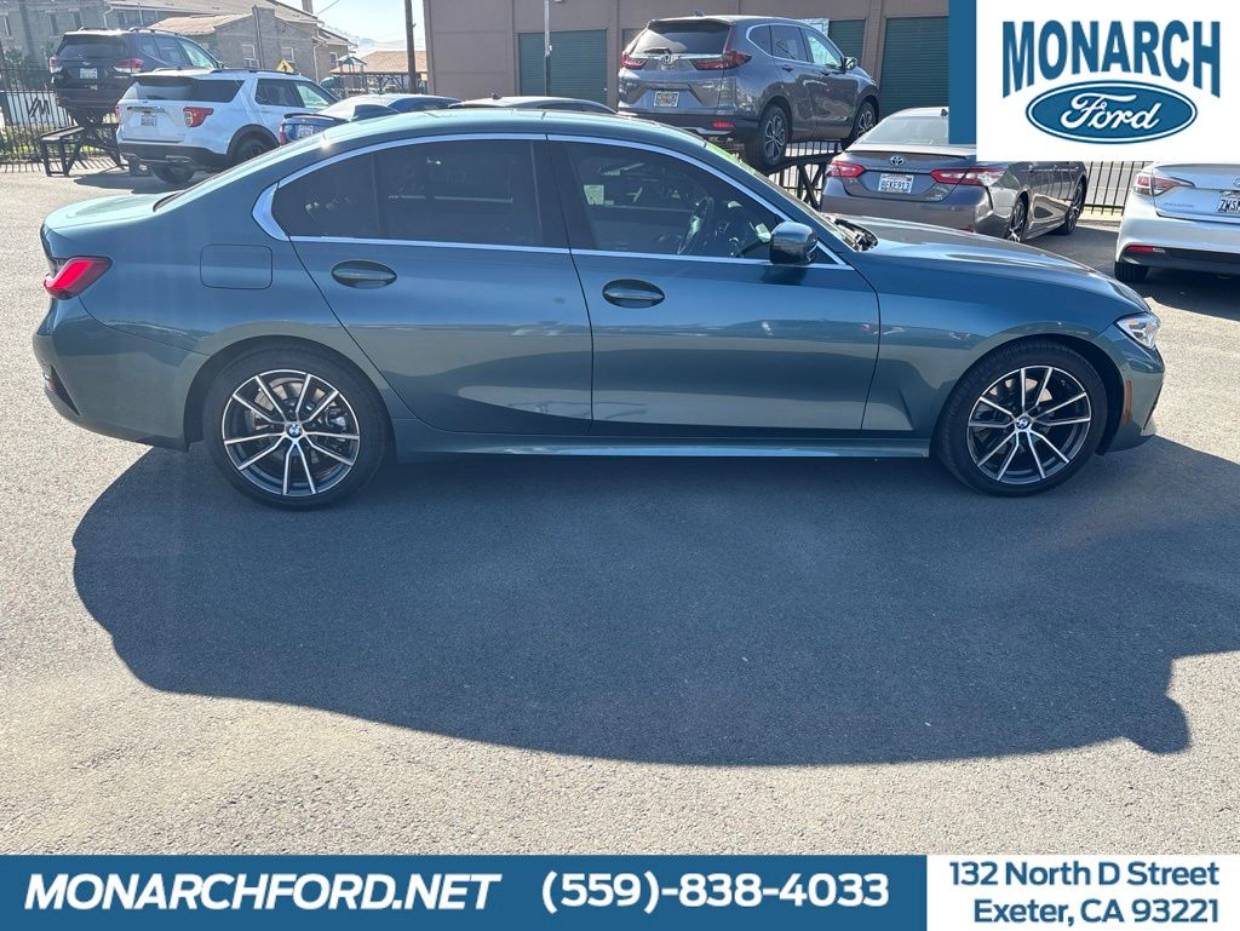 2021 BMW 3 Series 330i Sedan's photo