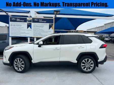 2022 Toyota RAV4 XLE Premium
