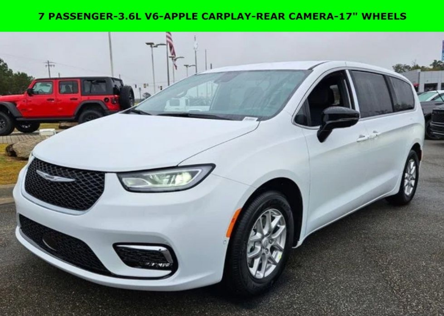 2027 Chrysler Pacifica Select's photo
