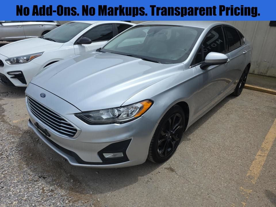 2019 Ford Fusion SE FWD's photo