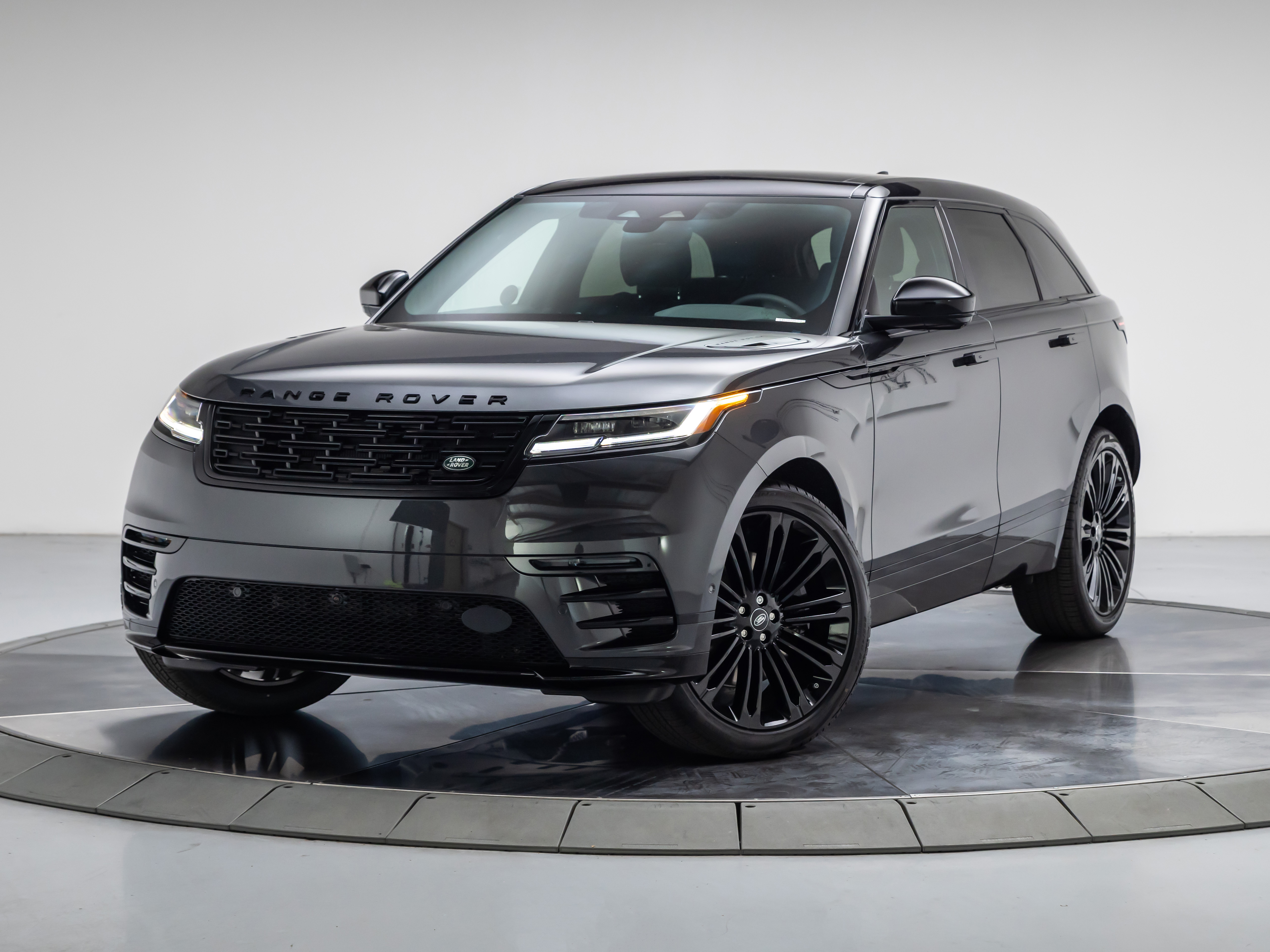 New 2026 Land Rover Range Rover Velar P250 Dynamic SE