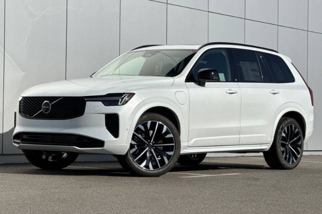 2026 Volvo XC90 Plug-In Hybrid T8 Ultra