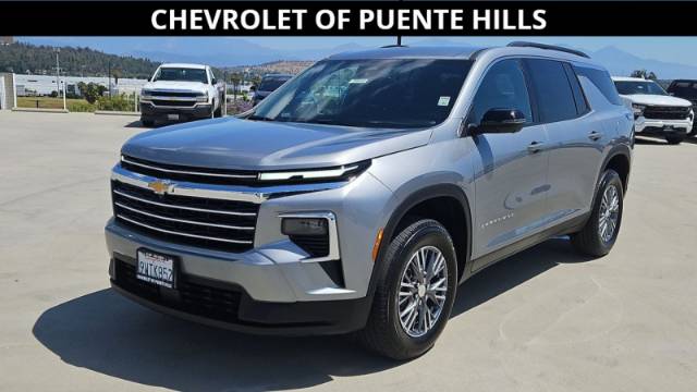 2026 Chevrolet Traverse FWD LT