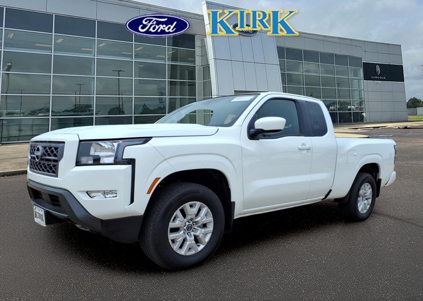2024 Nissan Frontier SV King Cab 4X4's photo