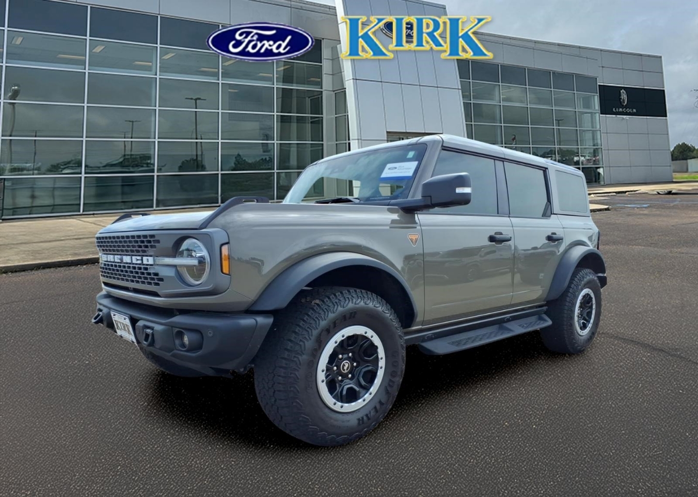 2025 Ford Bronco Badlands 4x4's photo