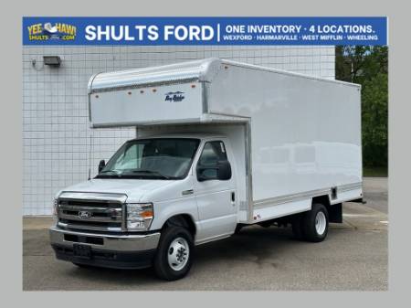 2027 Ford E-450SD Base