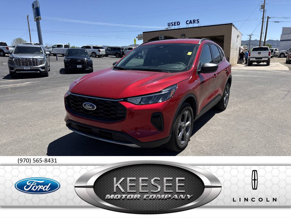 2025 Ford Escape ST-Line AWD's photo
