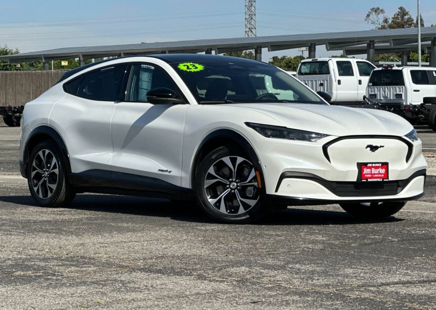 2023 Ford Mustang-Mach-e Premium's photo