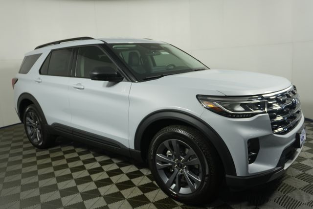 2026 Ford Explorer Active 4WD's photo
