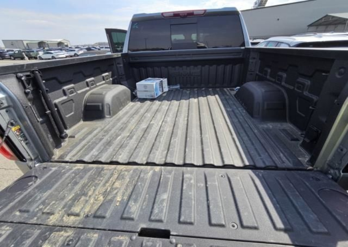2025 GMC Sierra 1500 AT4X - Photo 20