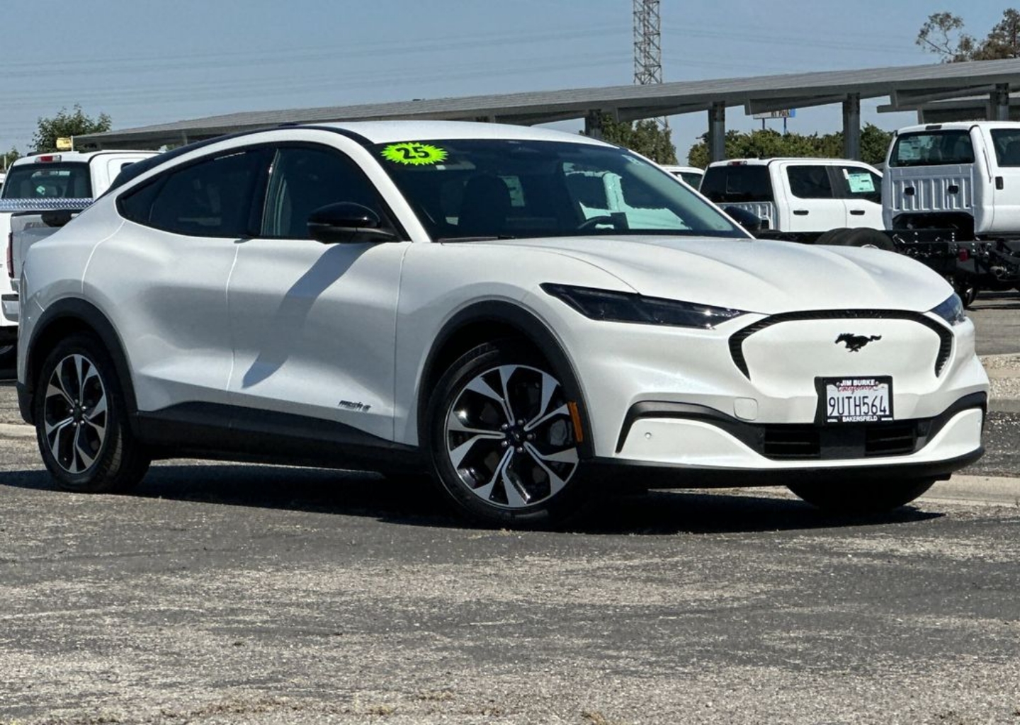 2025 Ford Mustang-Mach-e Select's photo