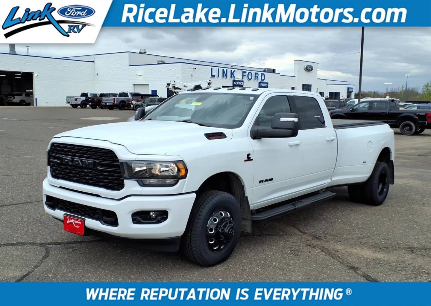 2024 RAM 3500 Big Horn 4X4 Crew Cab LWB's photo