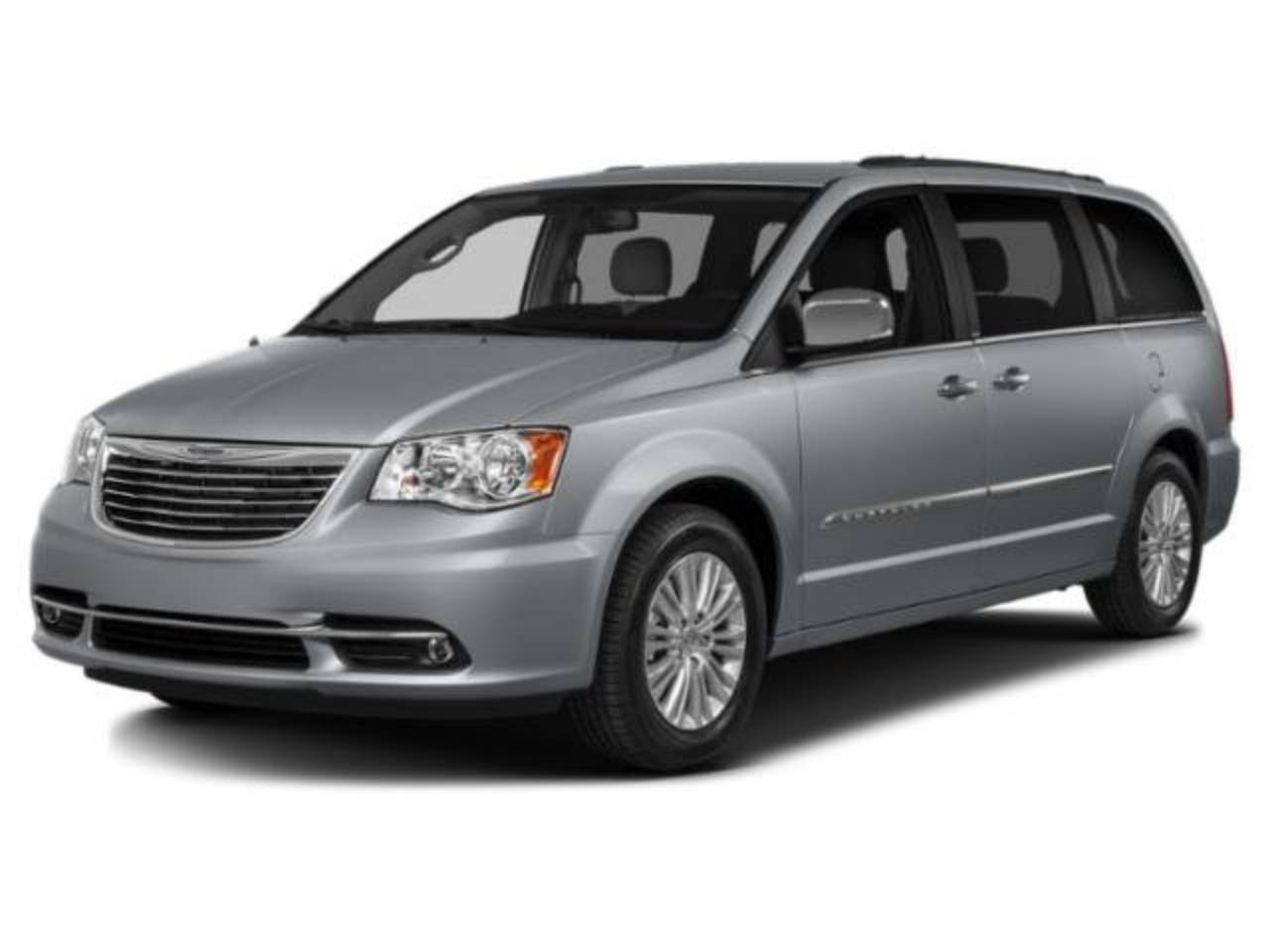 2015 Chrysler Town & Country Touring-L's photo