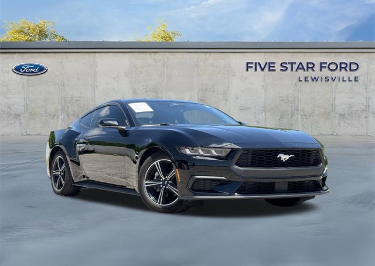 2025 Ford Mustang EcoBoost Fastback's photo