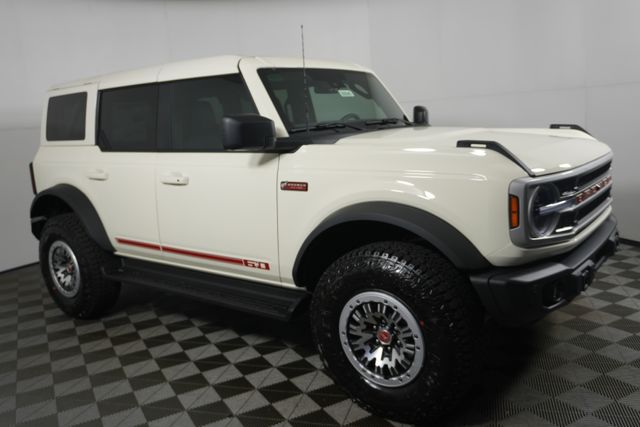 2026 Ford Bronco Outer Banks 4x4's photo
