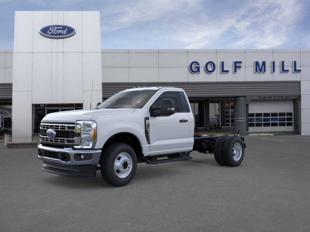 2026 Ford F-350 XL 4x4 Regular Cab 145-In DRW's photo
