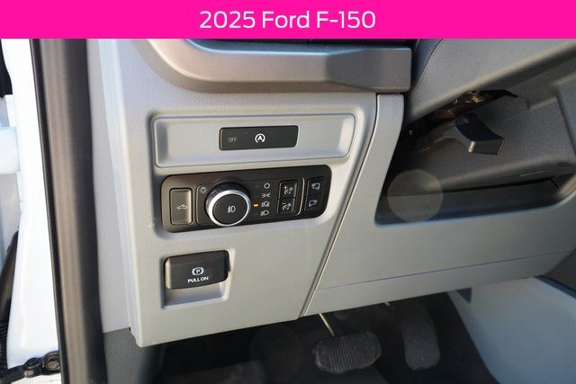 2025 Ford F-150 XLT - Photo 13