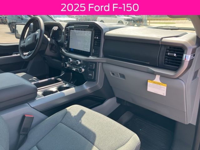 2025 Ford F-150 XLT - Photo 14