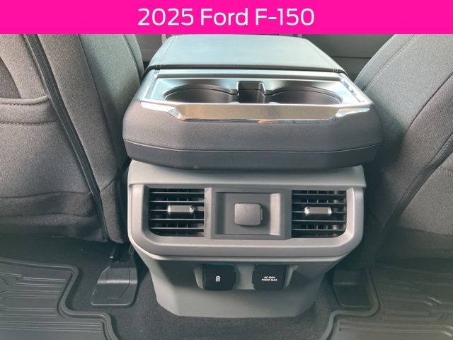 2025 Ford F-150 XLT - Photo 17