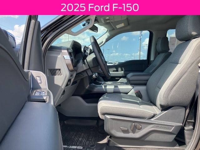 2025 Ford F-150 XLT - Photo 20