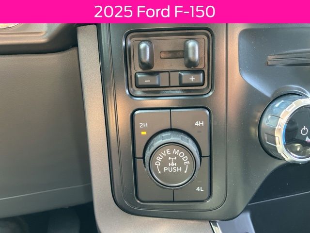 2025 Ford F-150 XLT - Photo 29