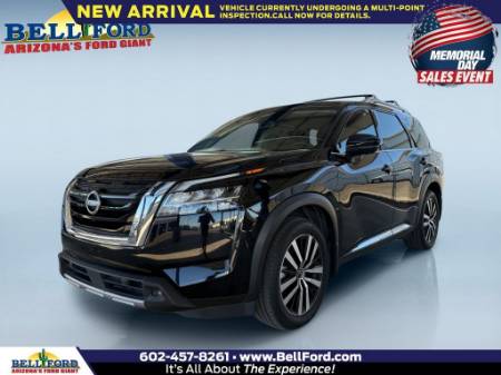 2023 Nissan Pathfinder Platinum