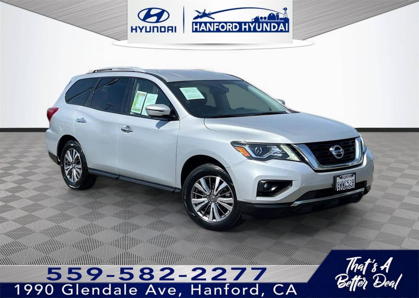 2020 Nissan Pathfinder SL 4WD's photo