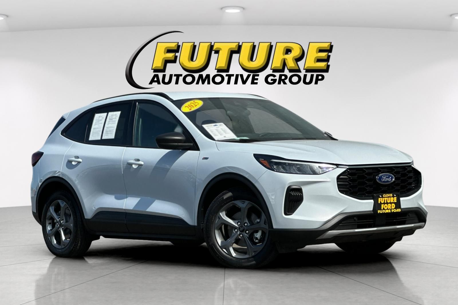 2025 Ford Escape Hybrid ST-Line