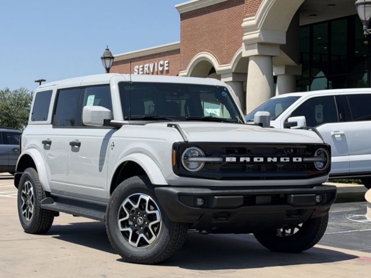 2026 Ford Bronco Outer Banks 4x4's photo