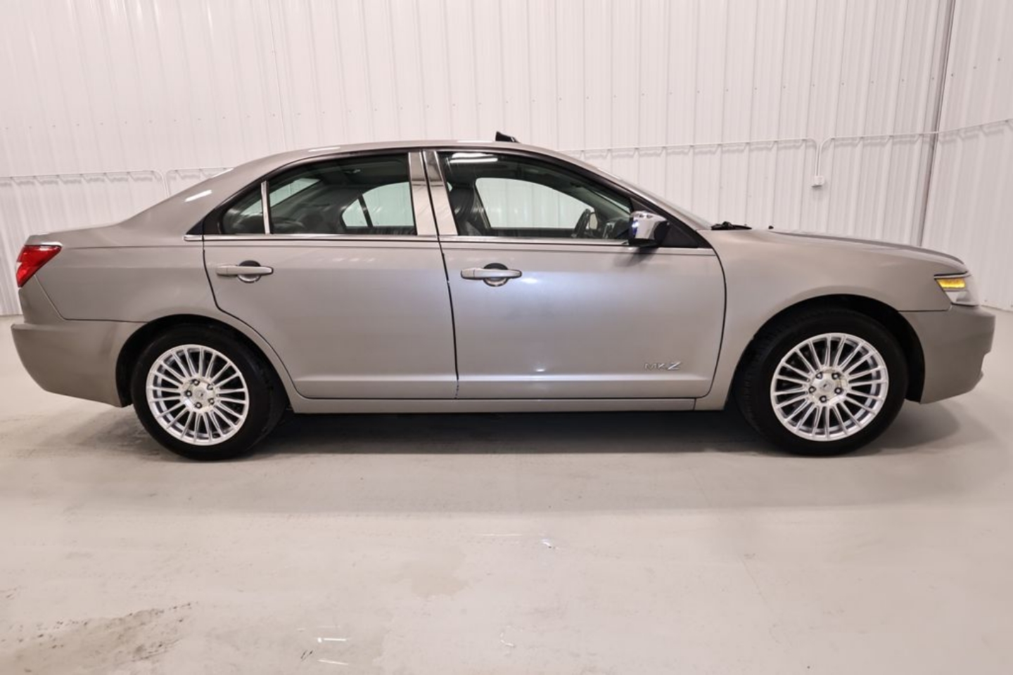 Used 2008 Lincoln MKZ Base with VIN 3LNHM26T08R637529 for sale in Canfield, OH
