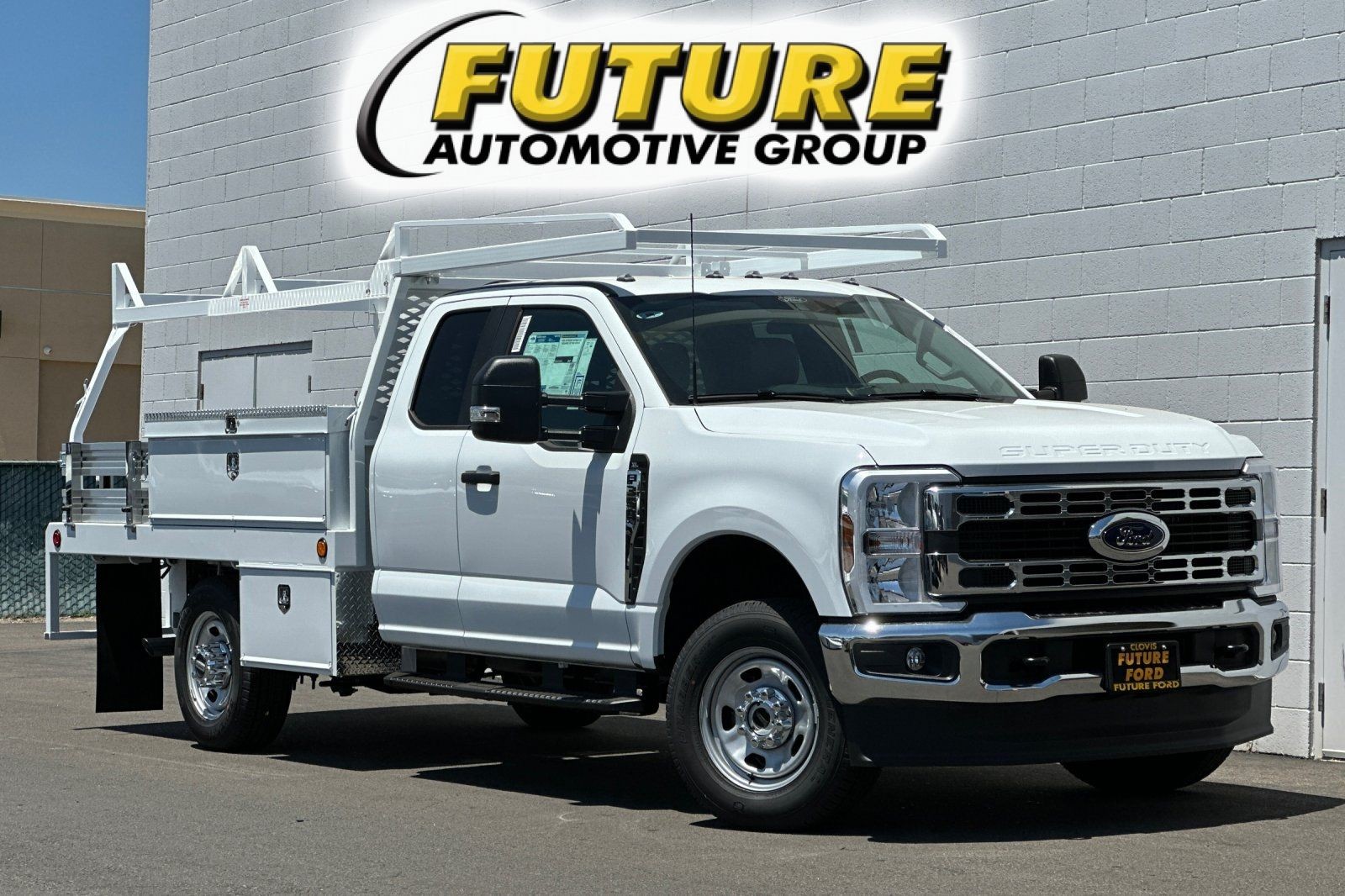2026 Ford F-350 XL 4x4 SuperCab 168-In SRW's photo